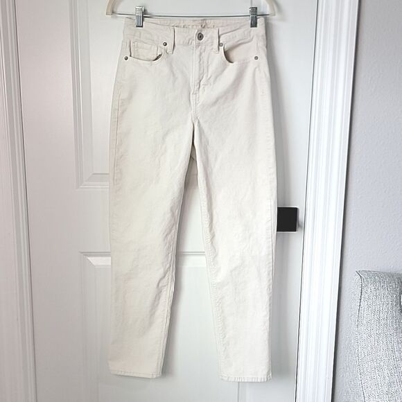 American Eagle Outfitters Mom Straight Leg Cream Corduroy Jeans - Size 4 - Picture 2 of 11